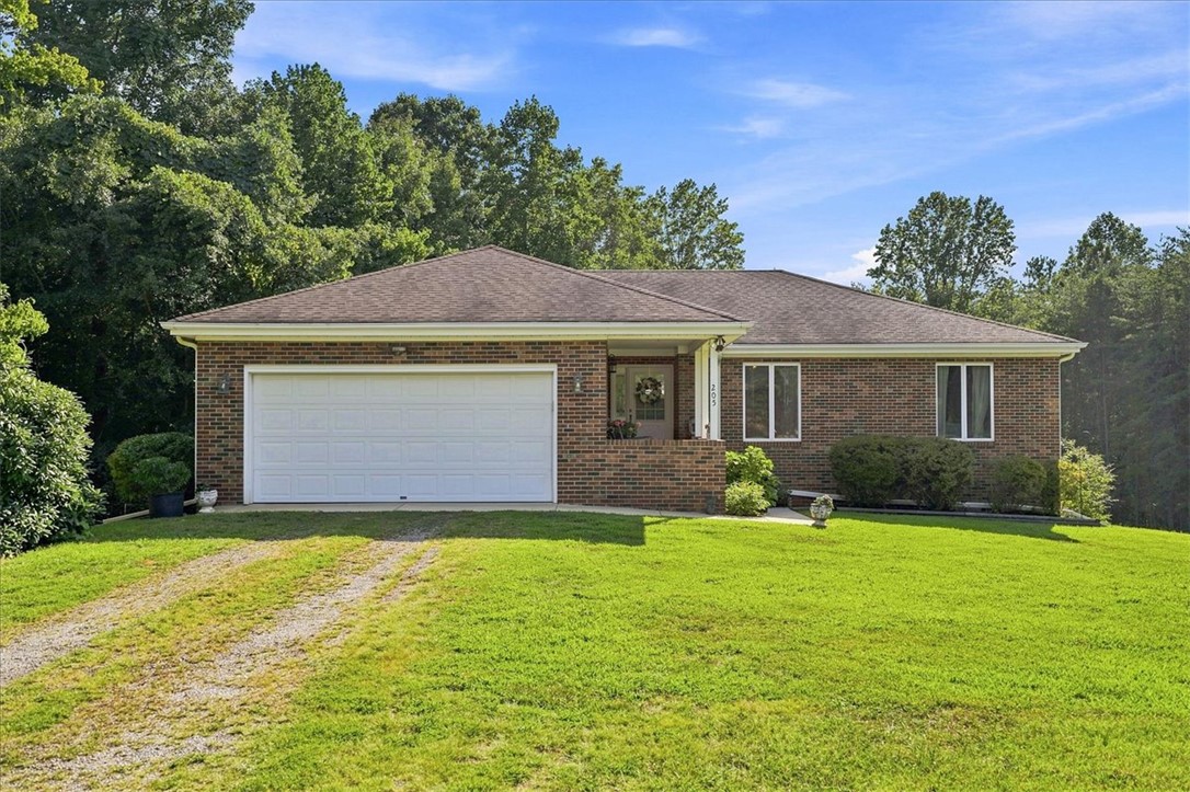 205 Vera Holliday Road — photo