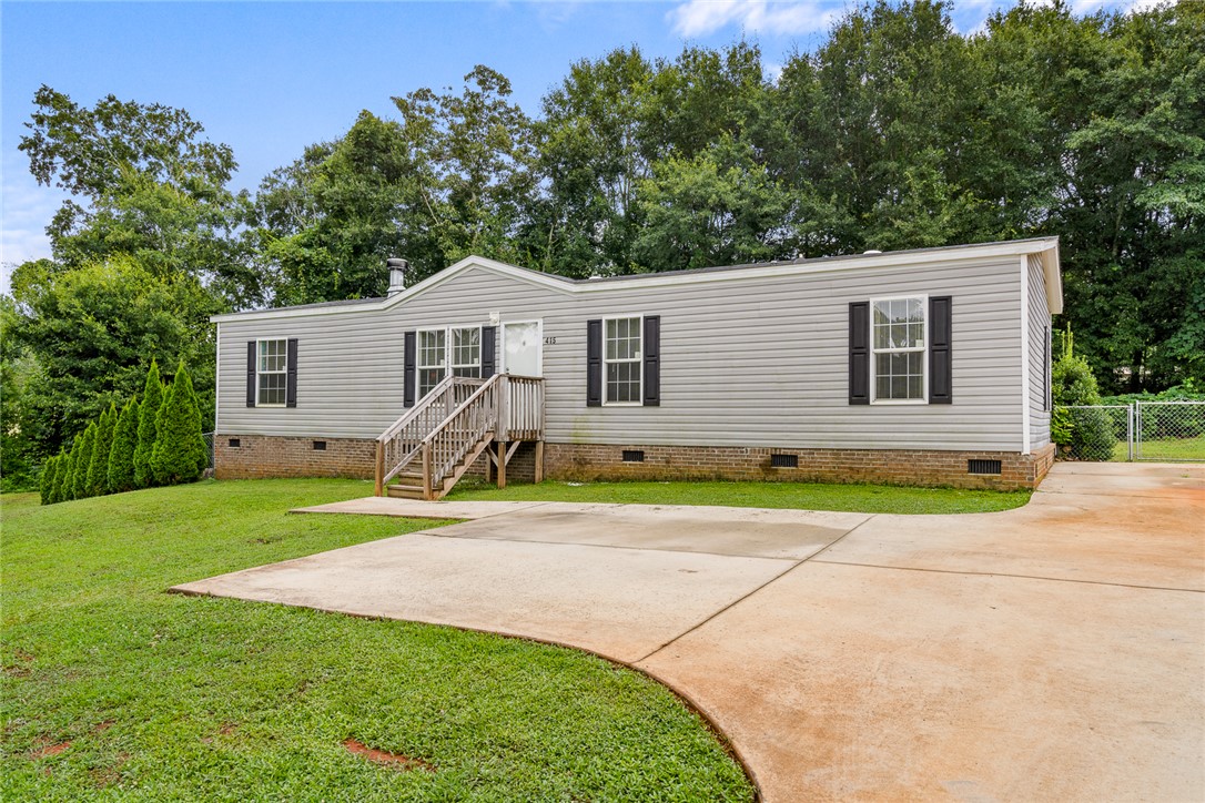 415 Jackson Circle — photo