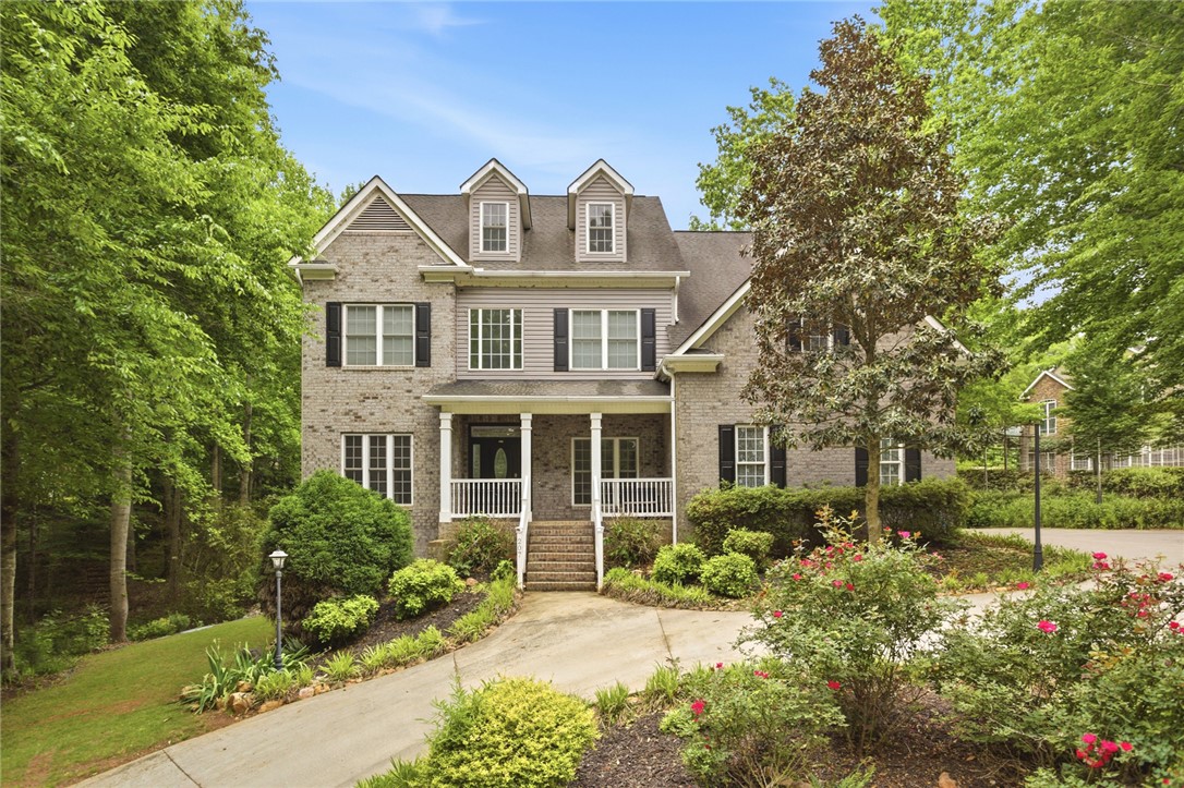 207 Devonhurst Drive — photo