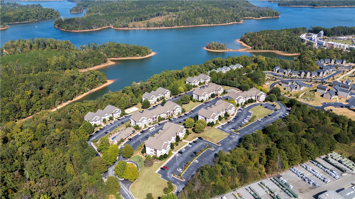 1301 Harts Ridge Drive — photo