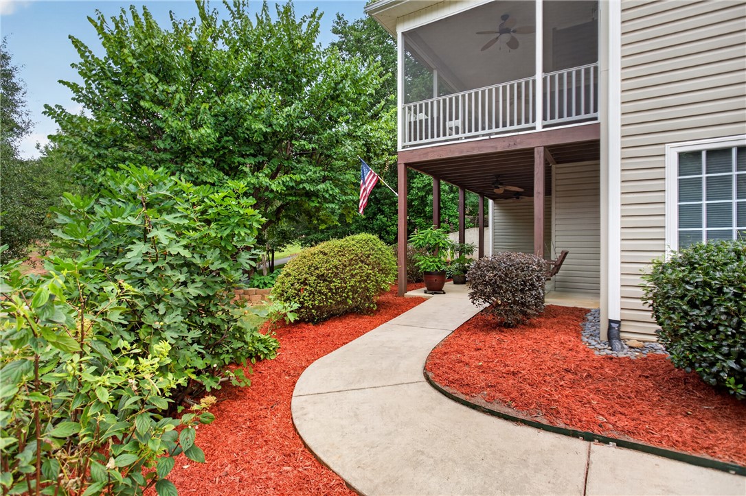 604 Laurel Haven Court — photo
