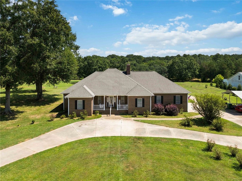 2861 Fairview Road — photo