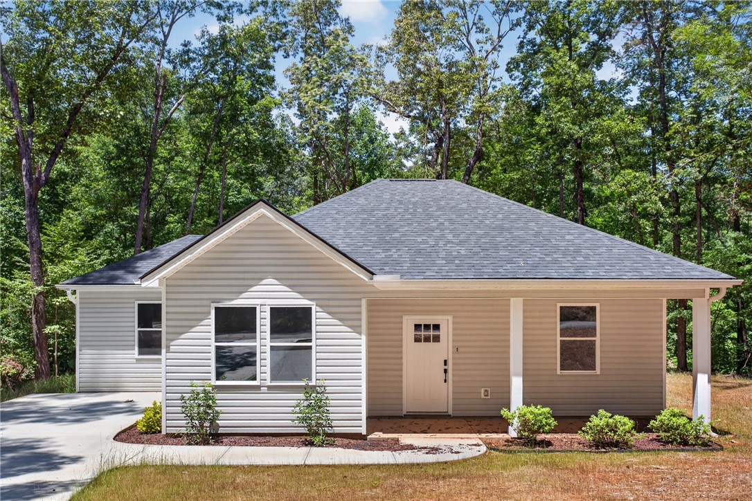 152 Quail Hollow Circle — photo