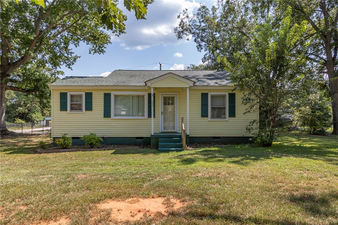 201 Blue Ridge Circle — photo