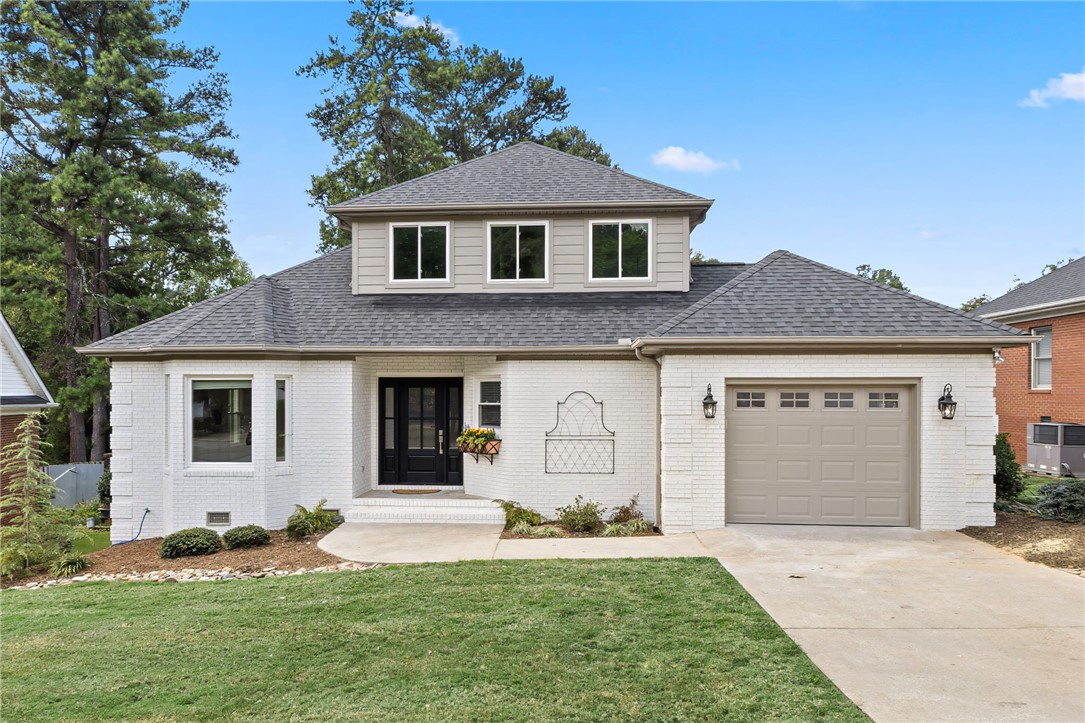 108 Commons Drive — photo