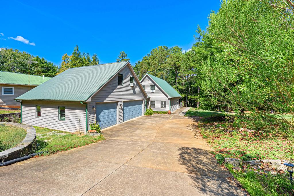 241 Grizzly Bear Lane — photo