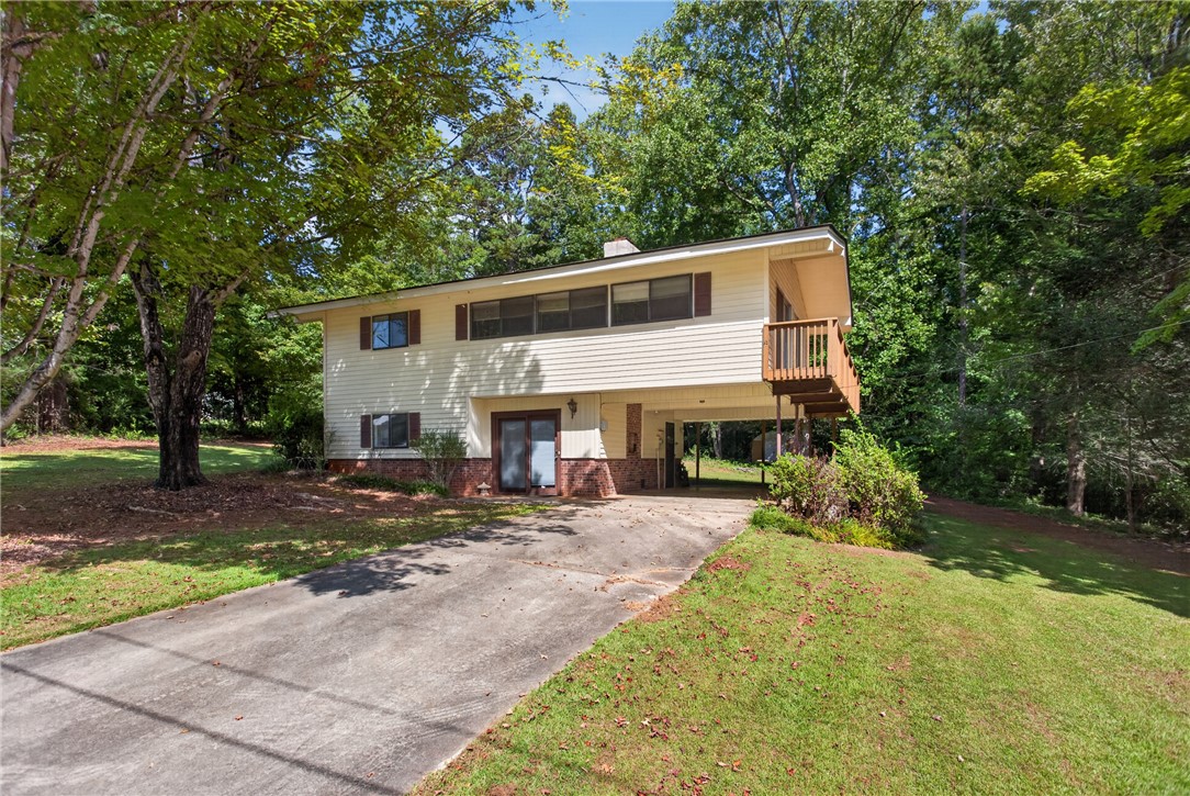 801 Longforest Drive — photo