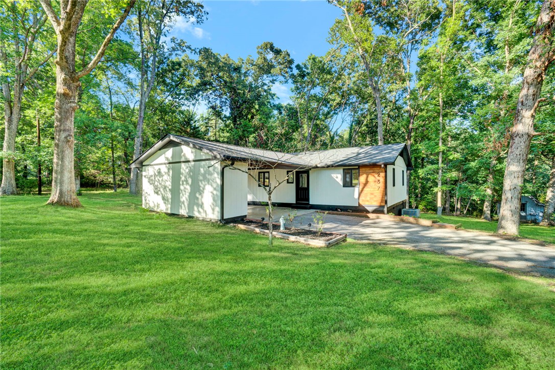237 Earle Road, Central, SC 29630 — photo 3