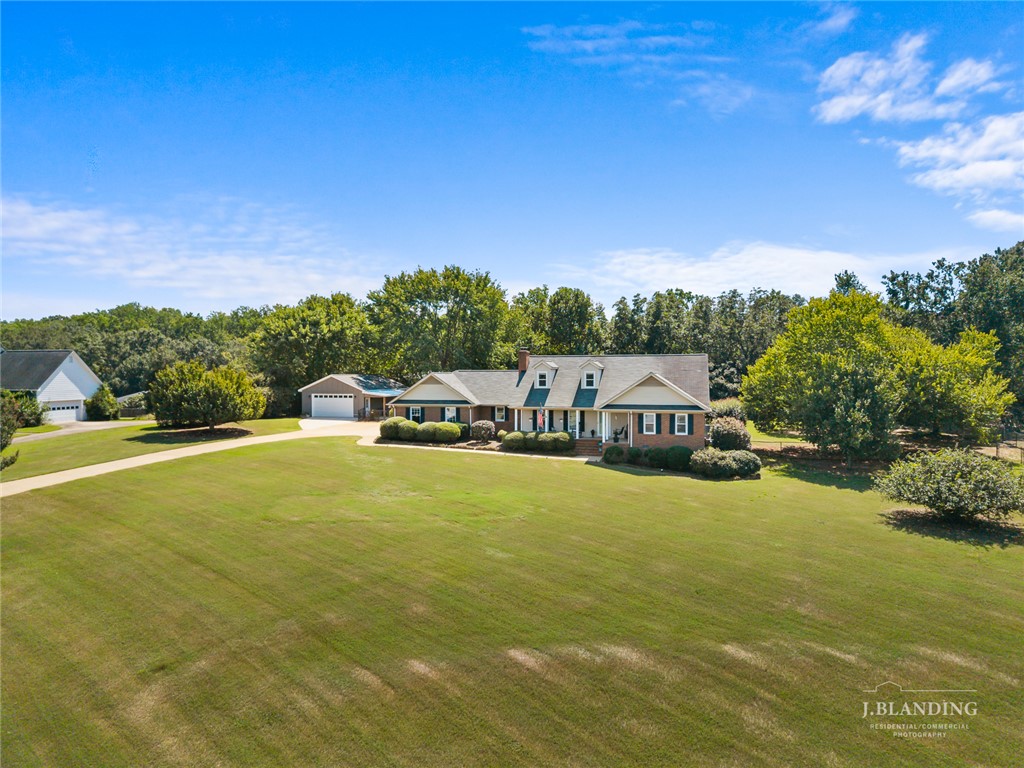 214 Devon Way — photo