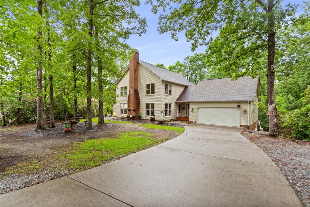 310 Fernwood Drive — photo