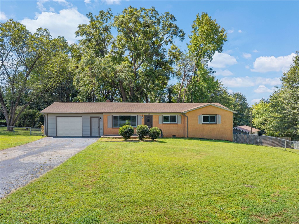 116 E Hill Drive — photo
