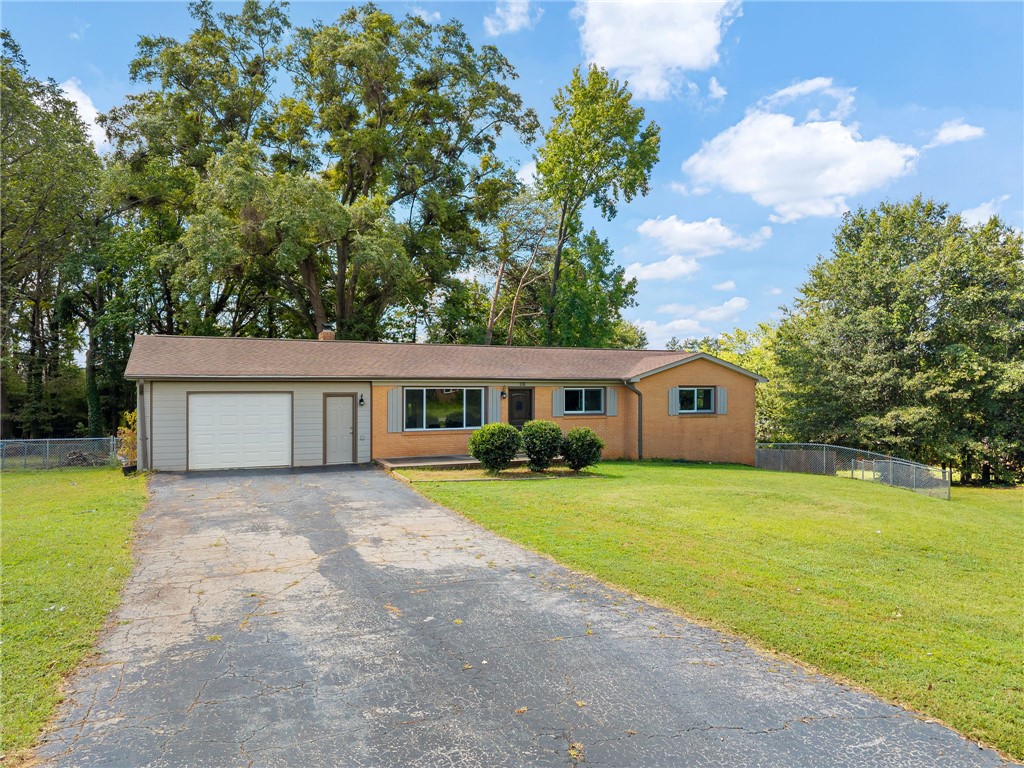 116 E Hill Drive, Easley, SC 29640 — photo 2