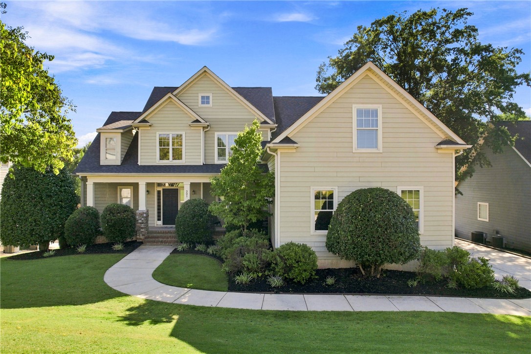 201 Castle Creek Drive — photo