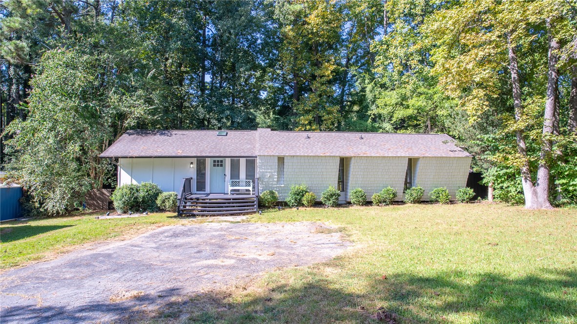 111 Oakdale Drive — photo
