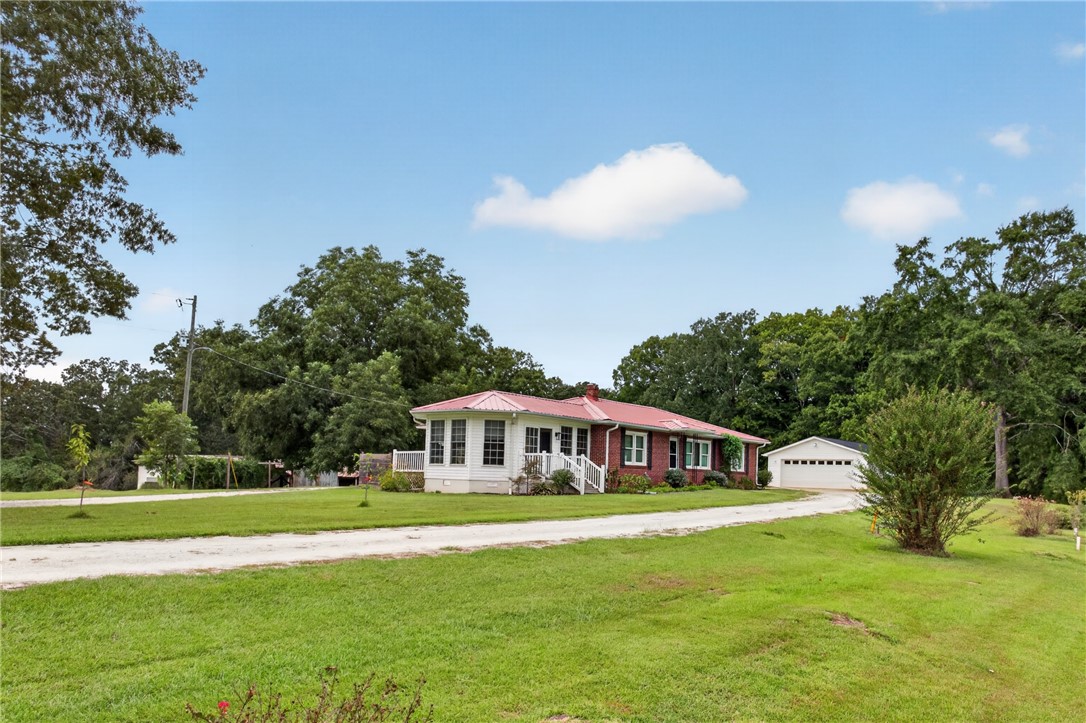 279 Ford Drive — photo