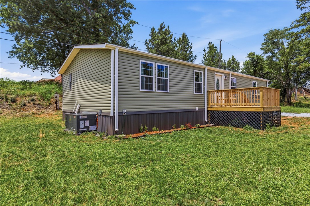 162 Crest Circle — photo