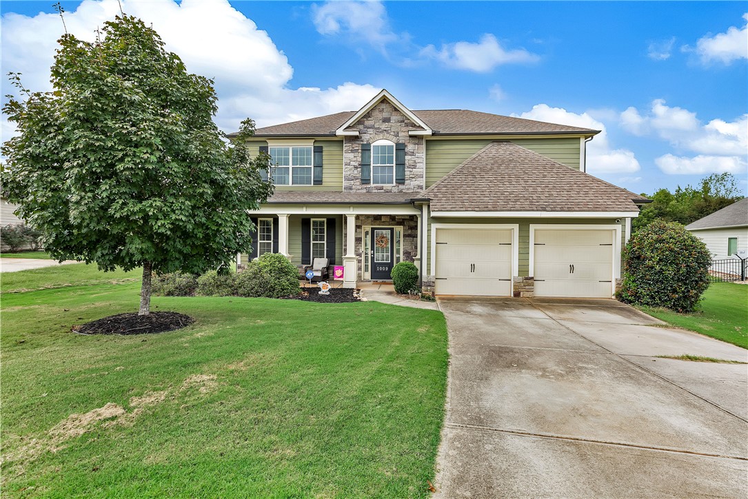 1009 Hillcrest Court — photo