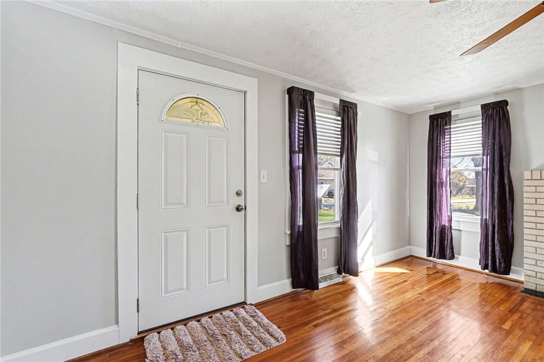 11 Bainbridge Drive — photo