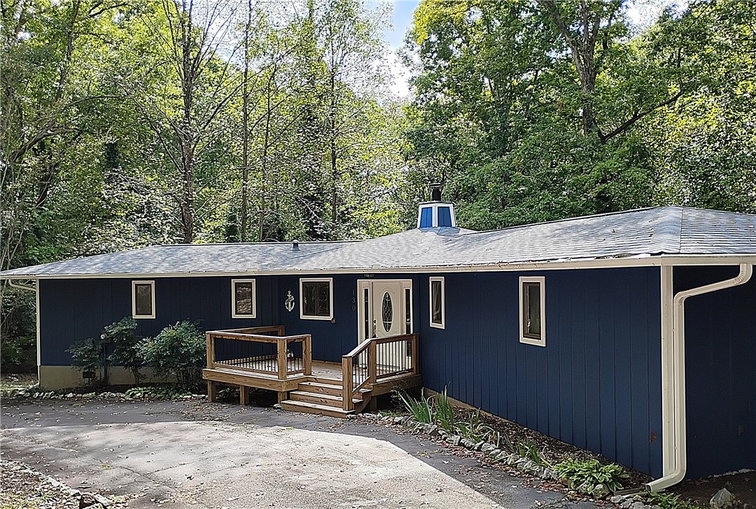 130 Bay Drive — photo
