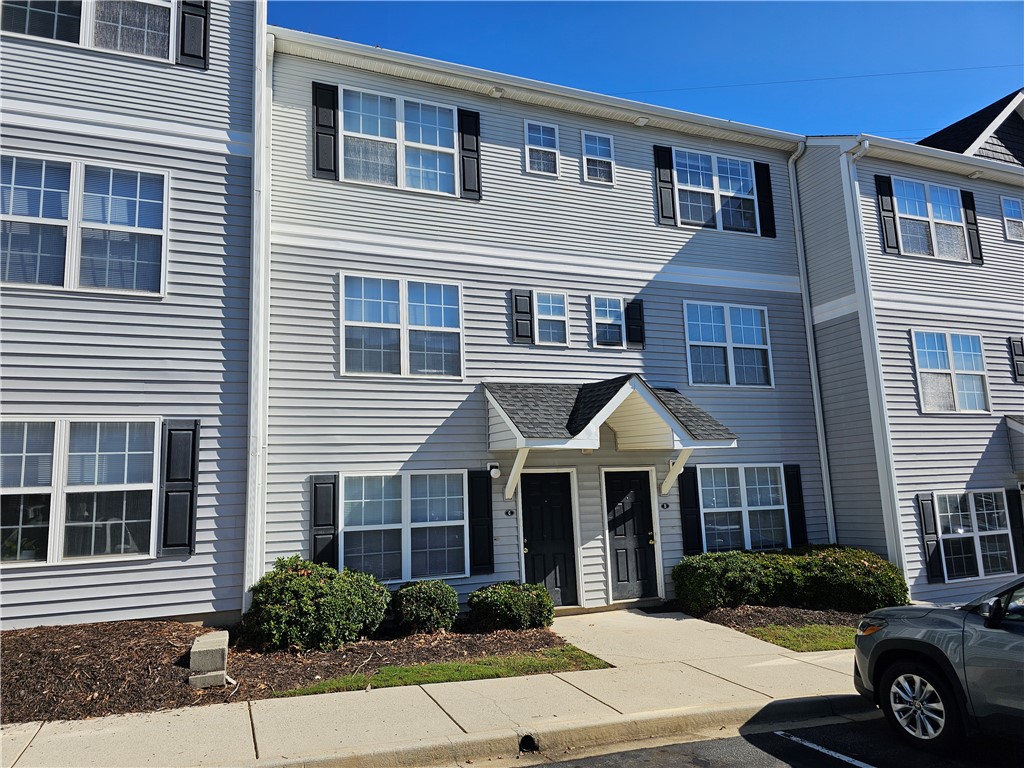 236 Campus Drive Unit D — photo