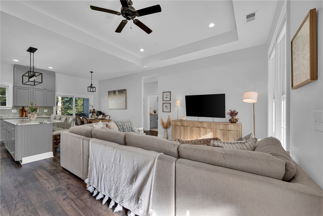 19 Blue Ridge Drive, Liberty, SC 29657 — photo 2