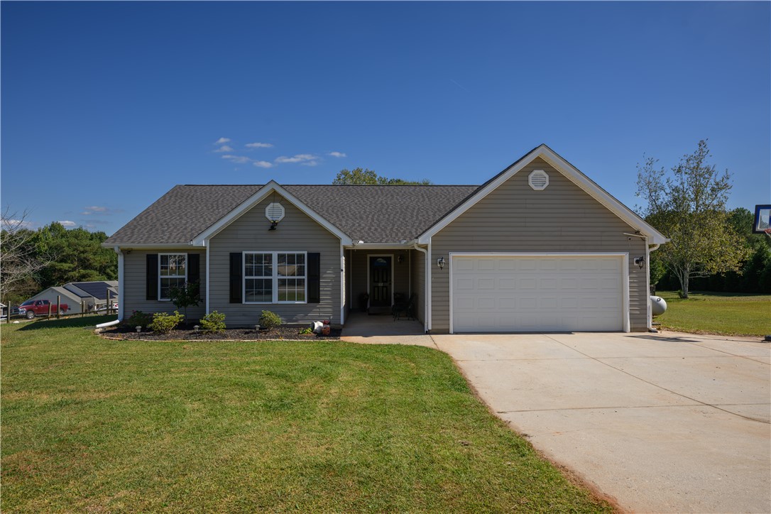 102 Stanmoore Drive — photo