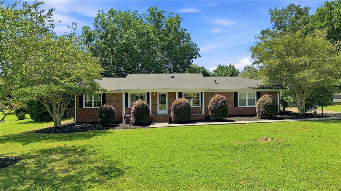 109 Griffin Circle — photo