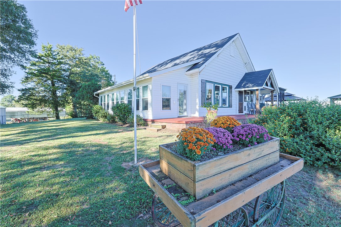 175 Kennedy Drive — photo