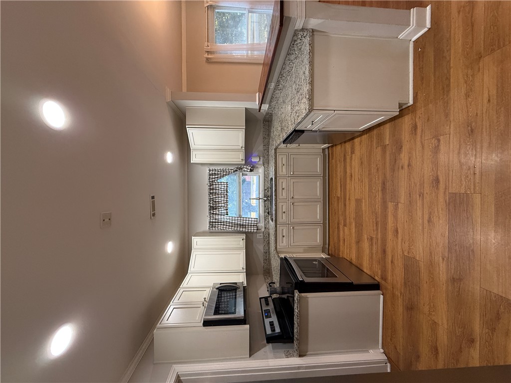 601 Winston Drive — photo
