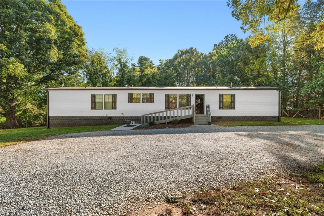 628 Love and Care Road — photo