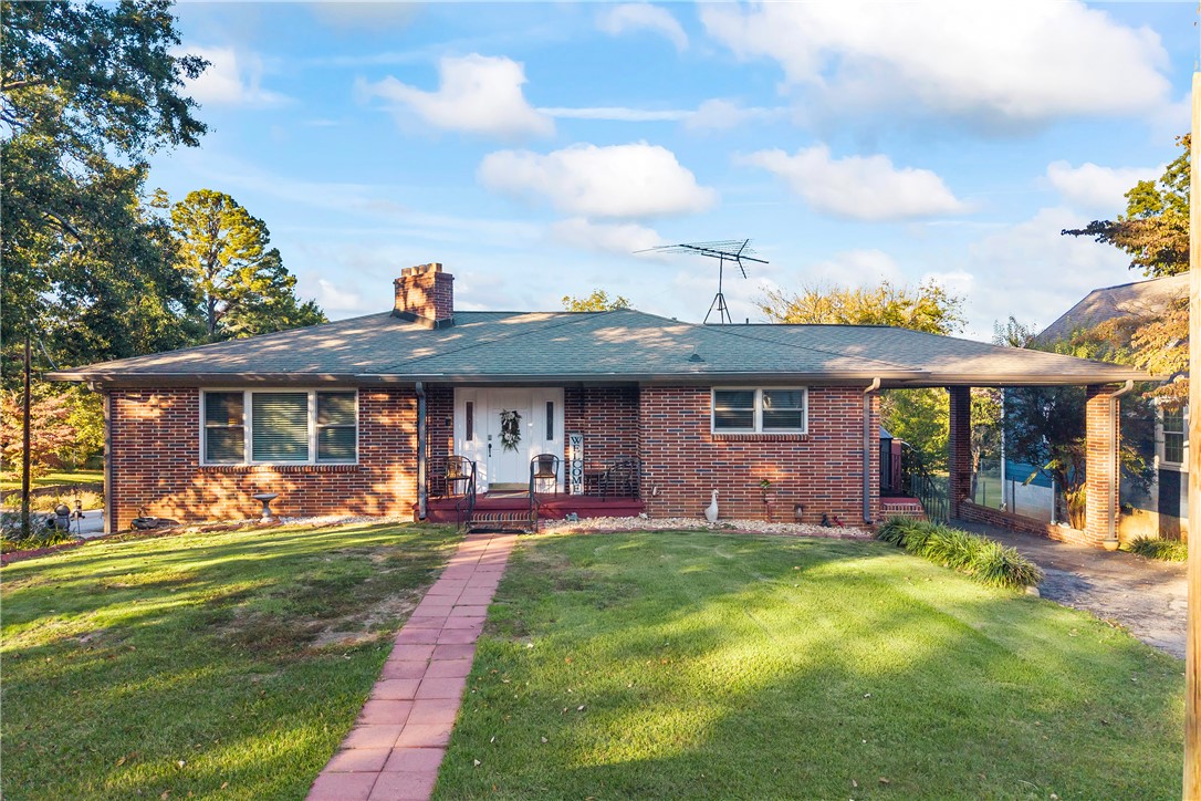 108 W Mauldin Street — photo