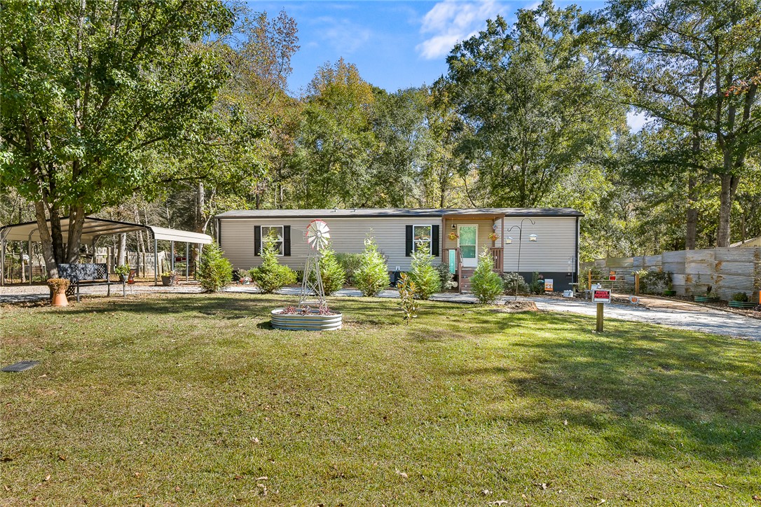 1010 Country Creek — photo