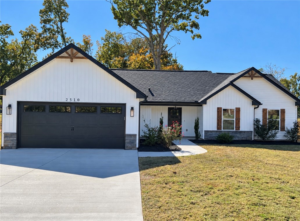 2510 Fleming Drive — photo