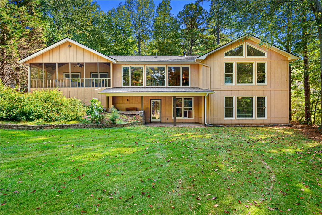 205 Grizzly Bear Lane — photo