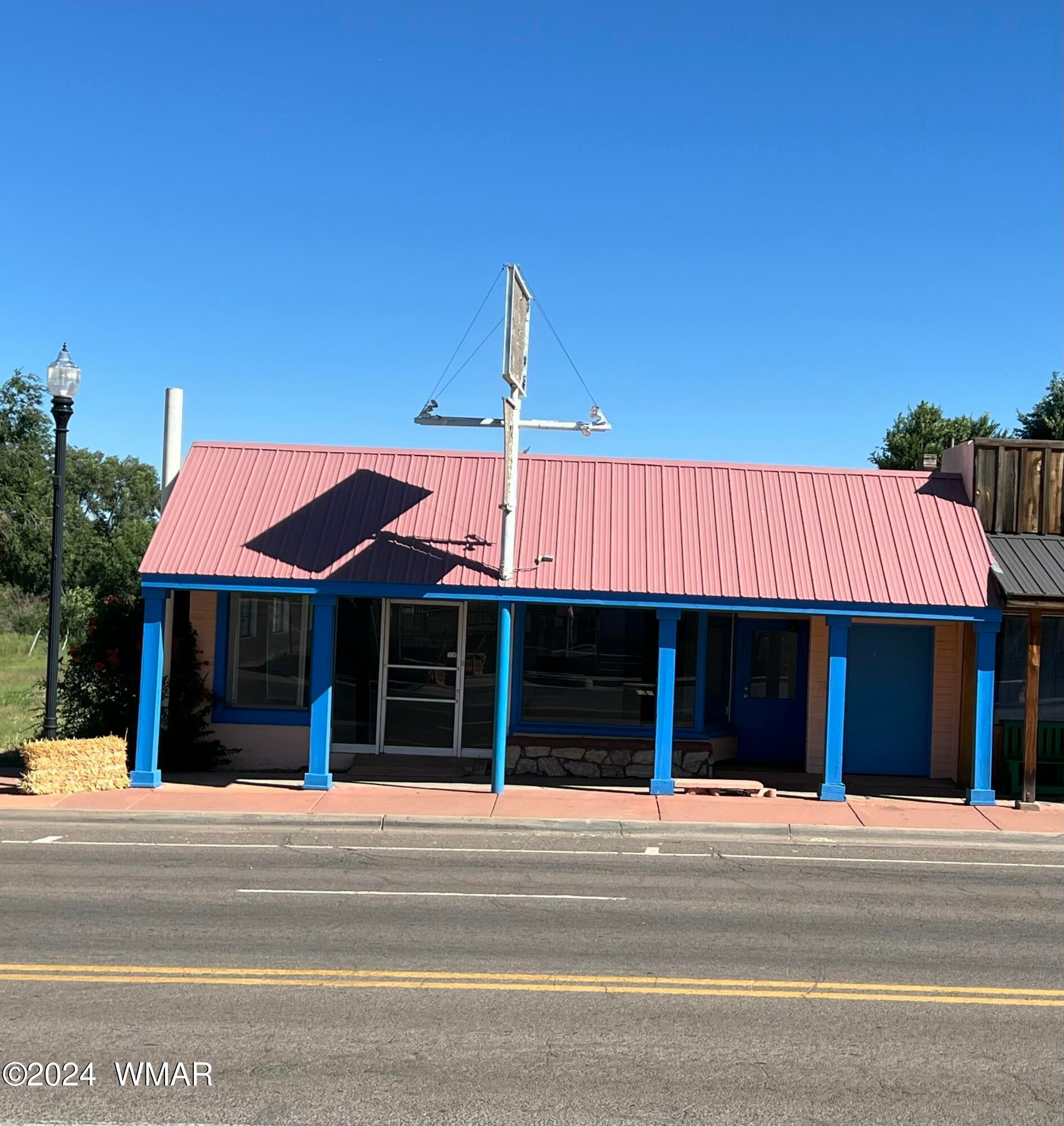 319 E Main Street — photo