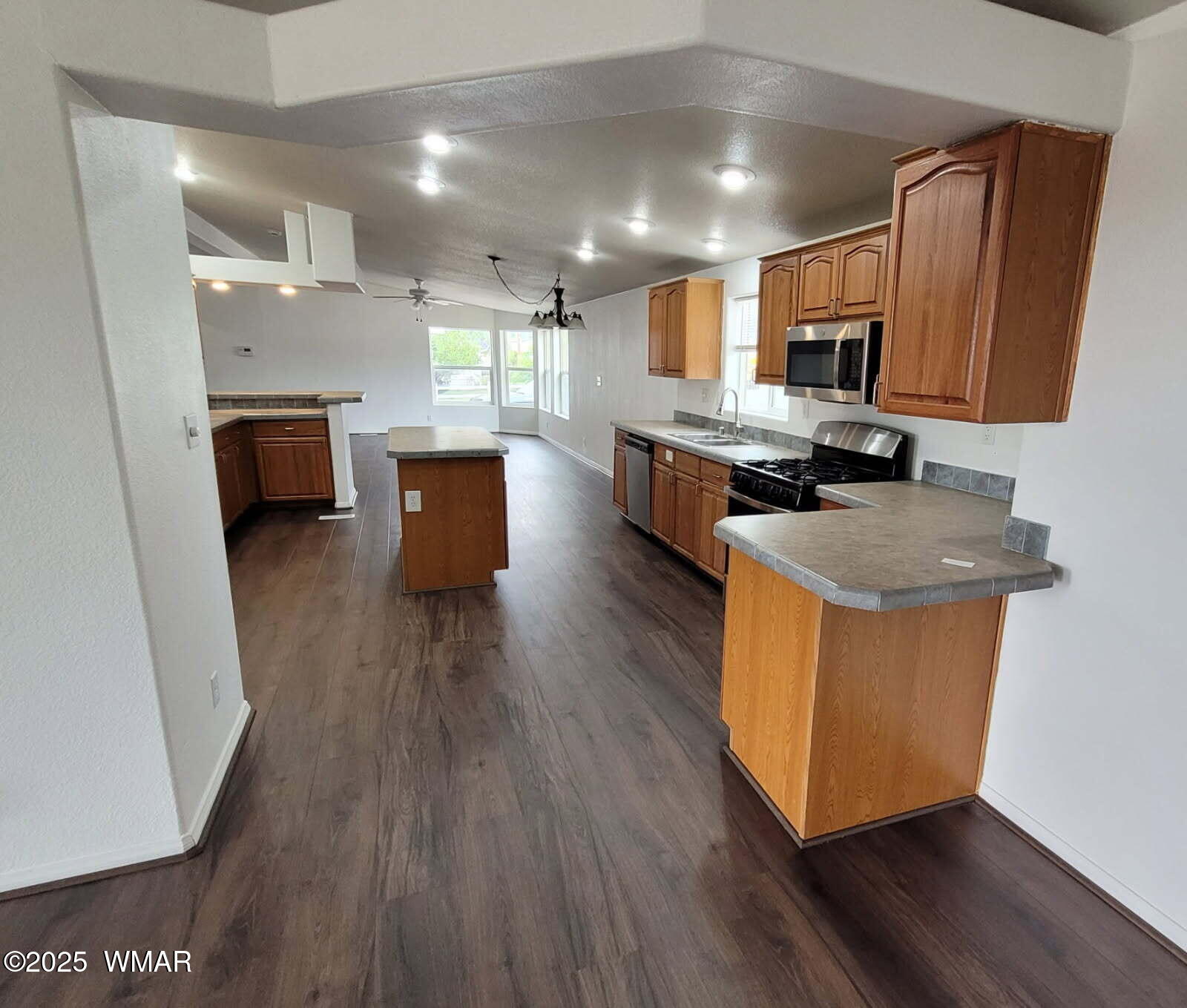 388 E 7th Street, Eagar, AZ 85925 — photo 2