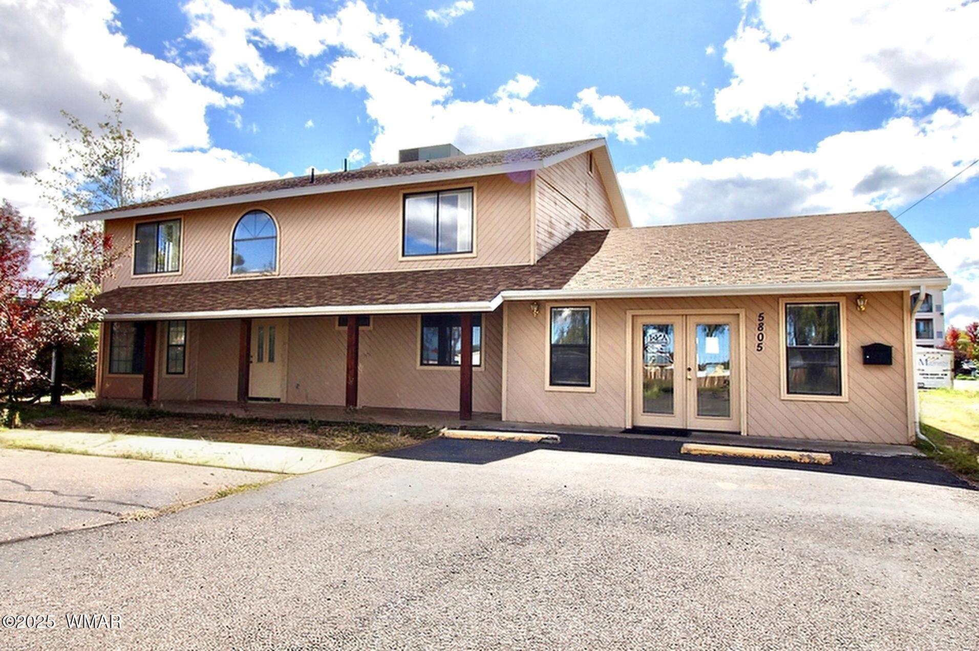 5805 Wagon Wheel Lane — photo