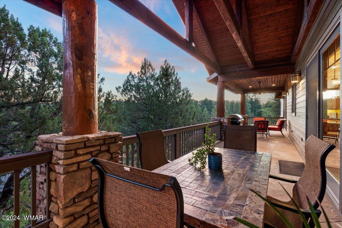 2304 E Blue Bell Circle — photo