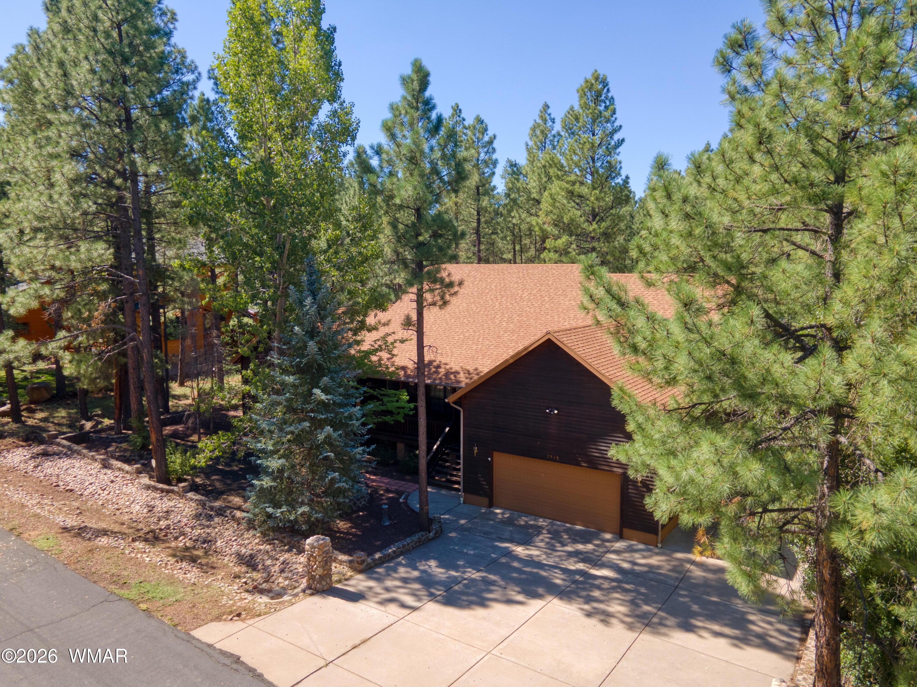 2745 Blue Lake Circle — photo