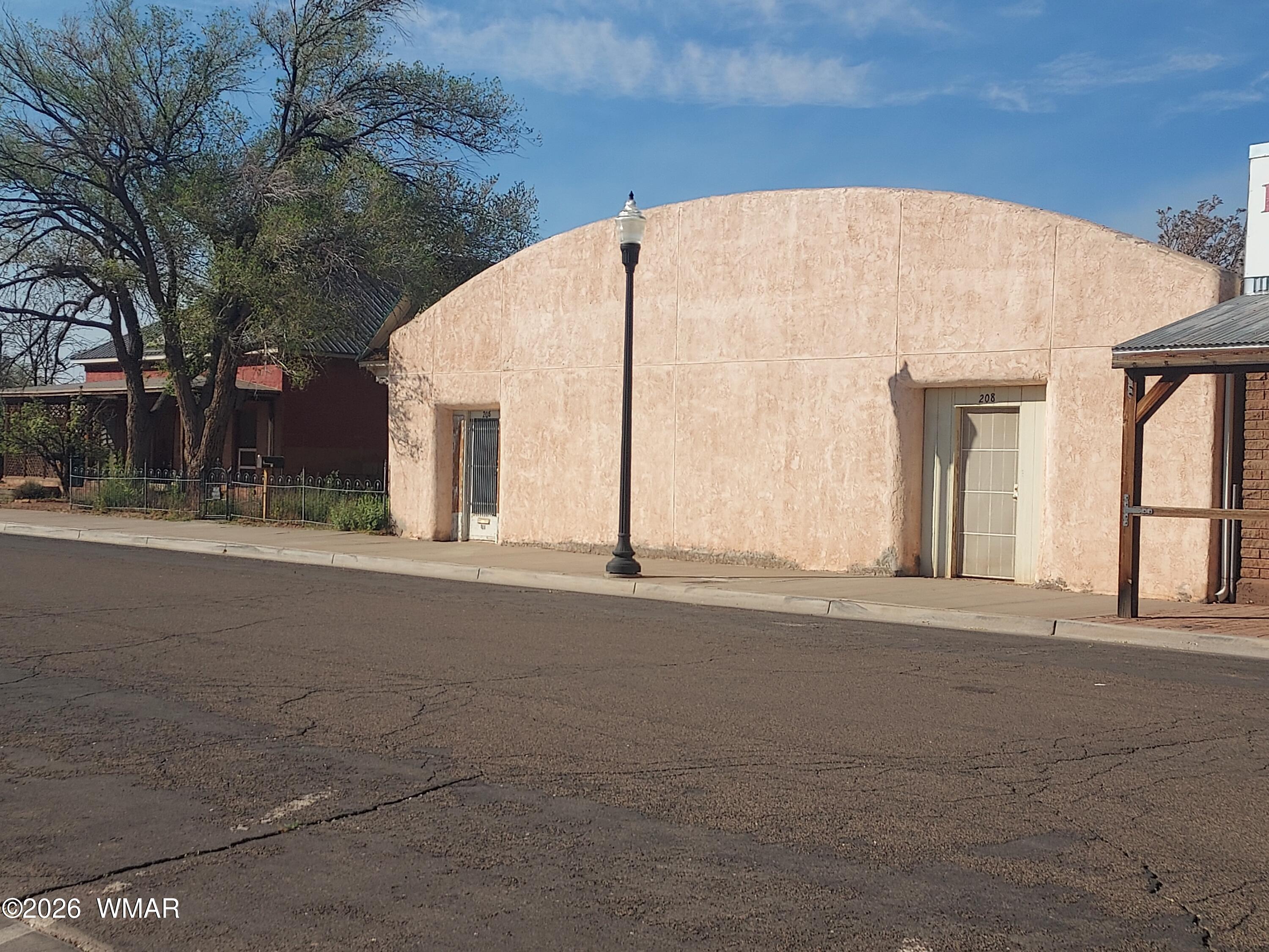 208 W First Street — photo