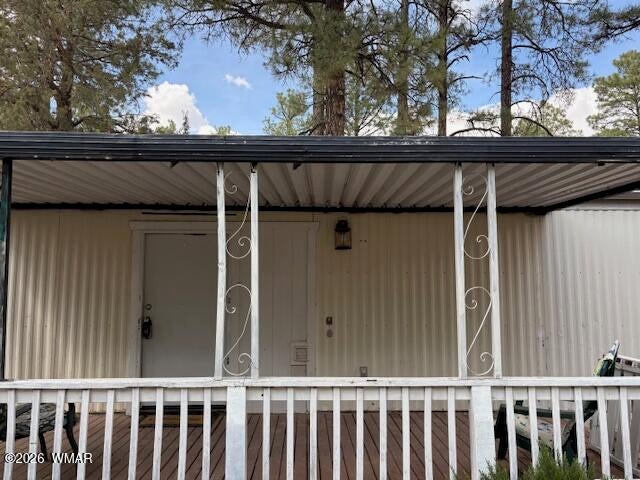 1040 N 43rd Drive — photo