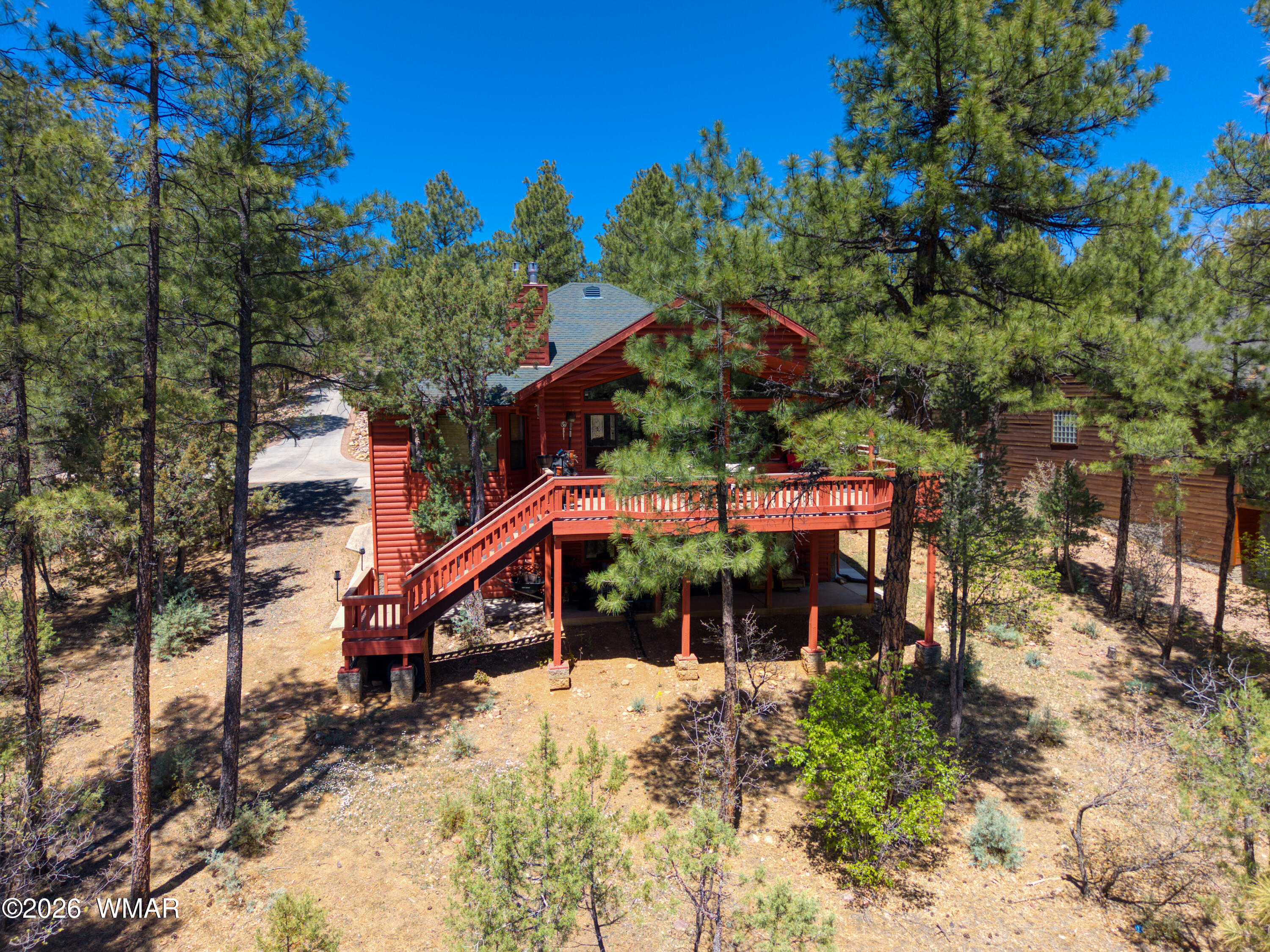 1011 Hillside Drive — photo
