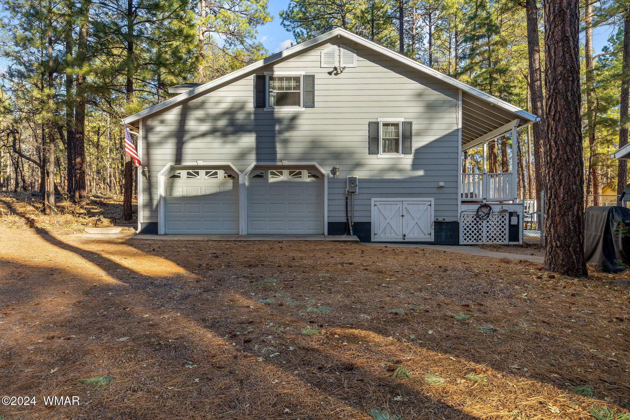 625 E Woodland Lake Road — photo