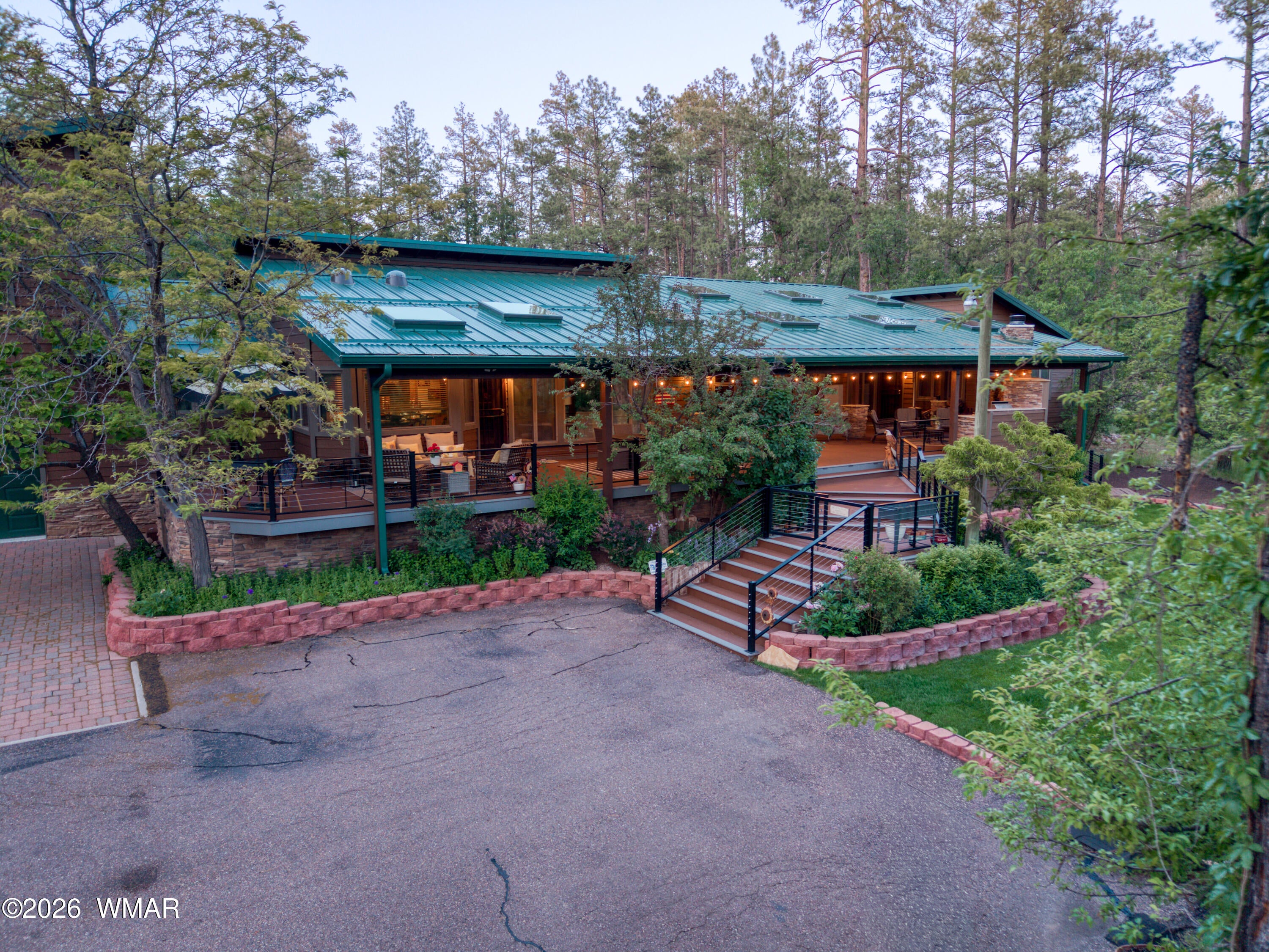 535 E Woodland Lake Road — photo