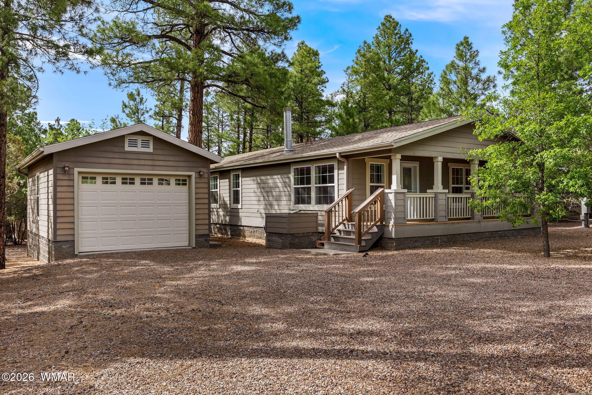 2120 W Pine Grove Drive — photo