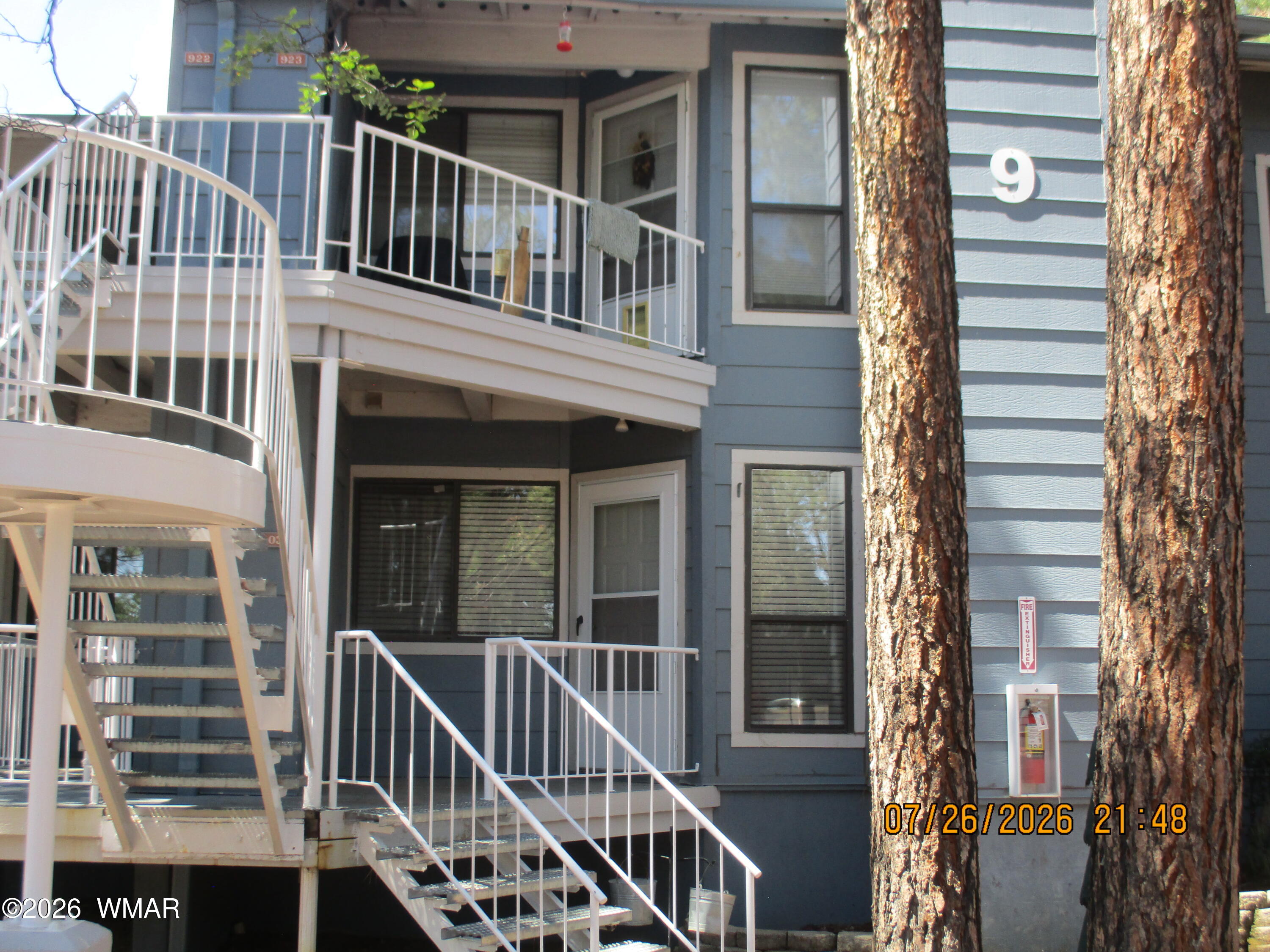 2700 S White Mountain Road 903 — photo