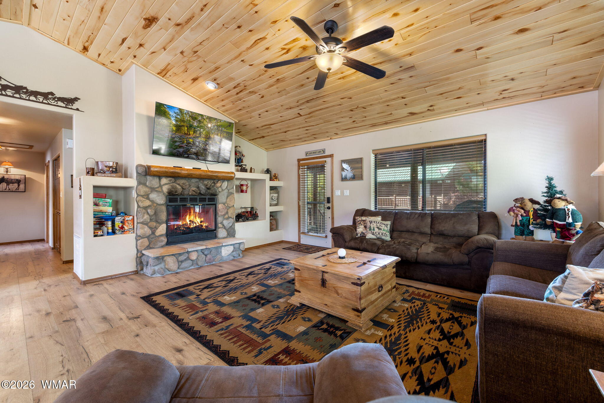 2334 S Buffalo Loop, Overgaard, AZ 85933 — photo 3