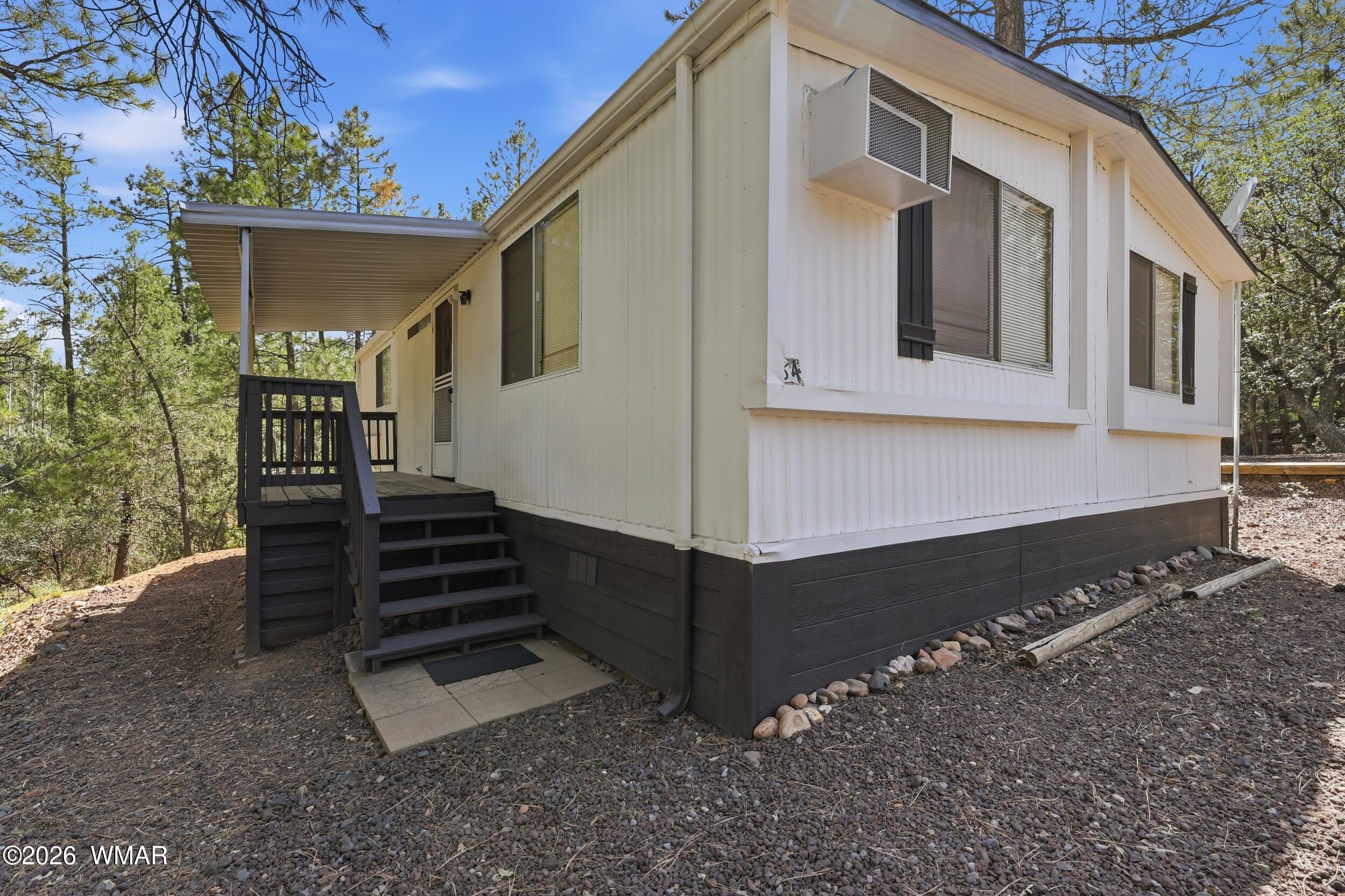 2800 S White Mountain Road — photo