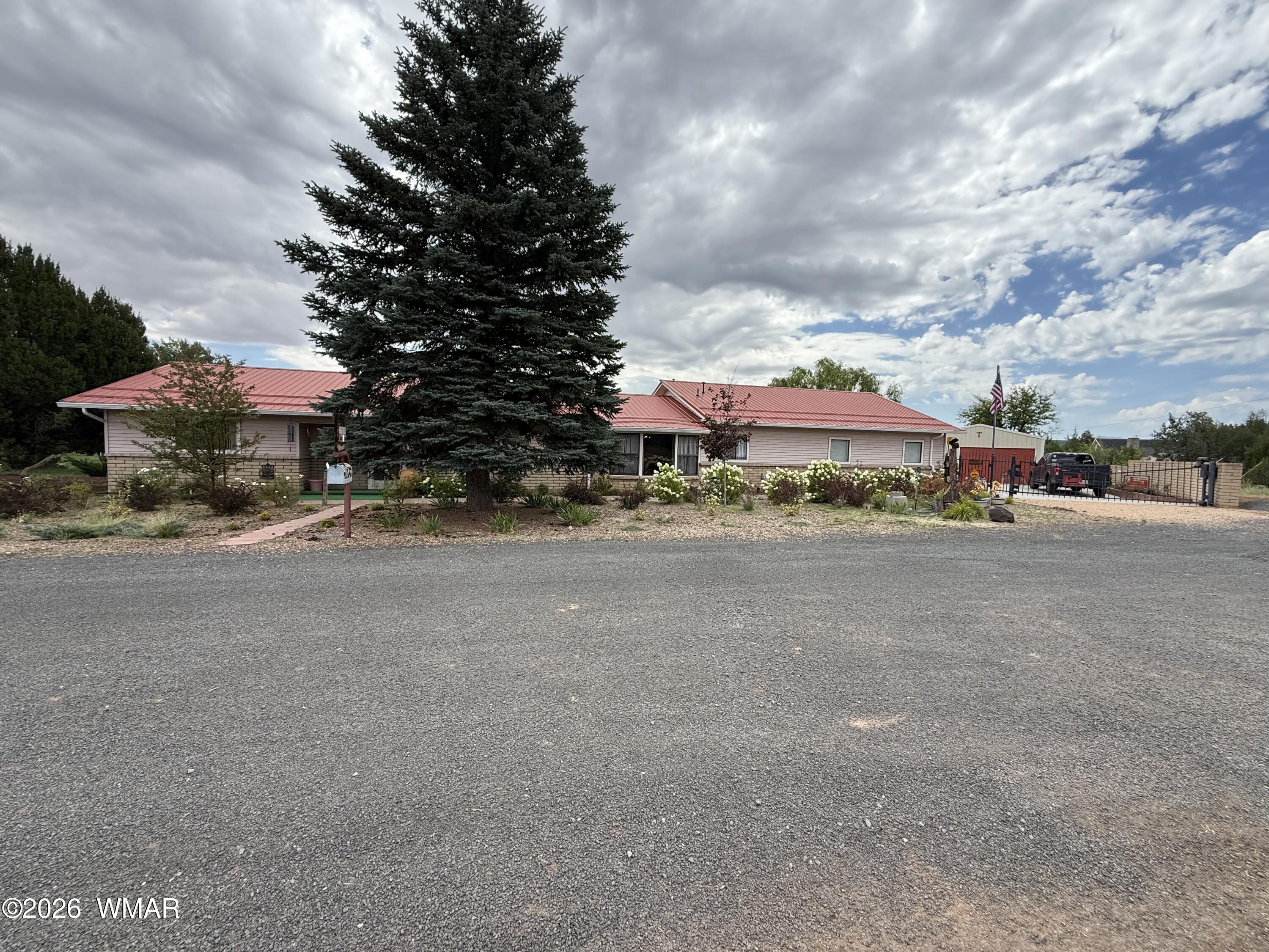 10 County Rd 5099, Concho, AZ 85924 — photo 2