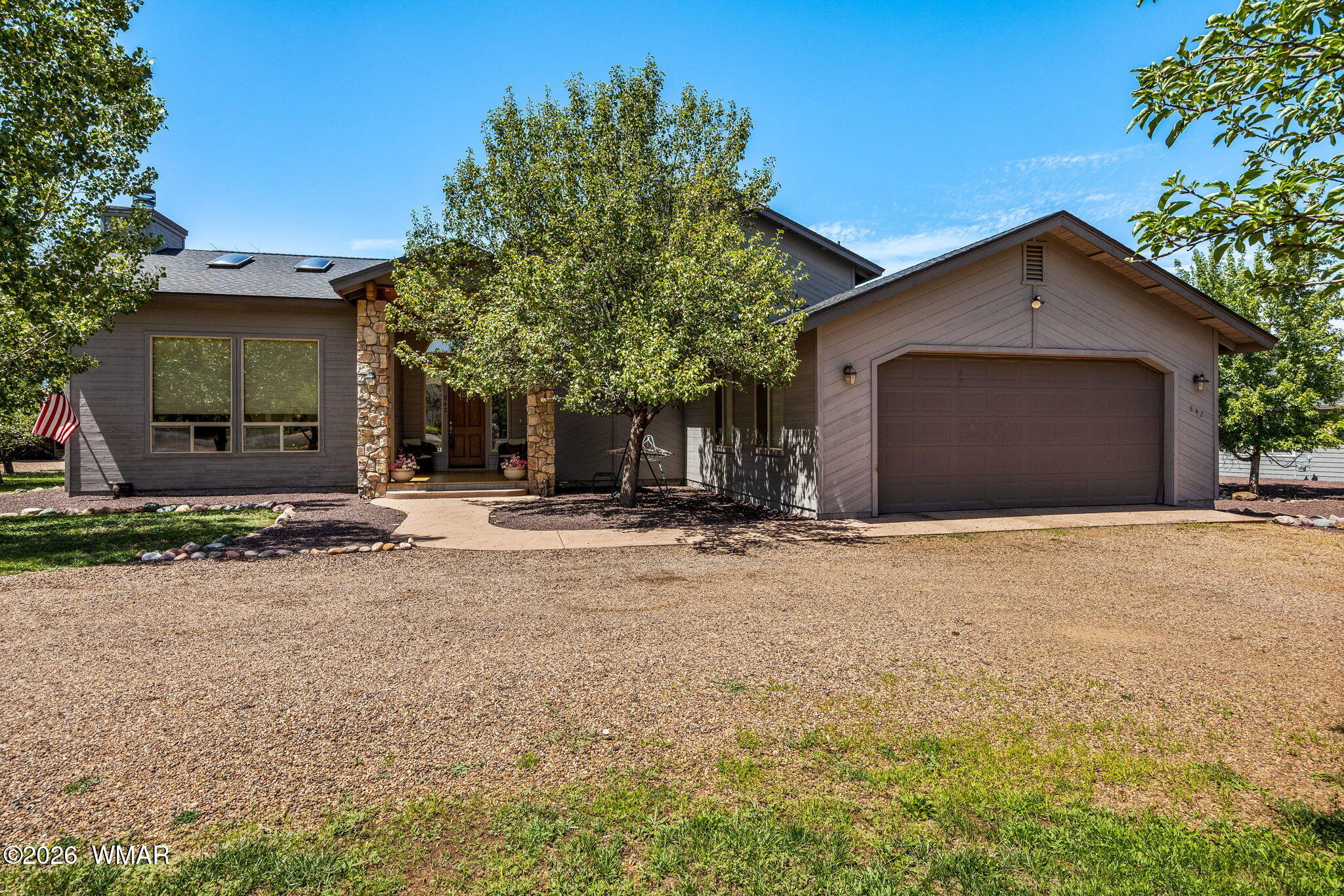 842 N Rainbow View Drive — photo